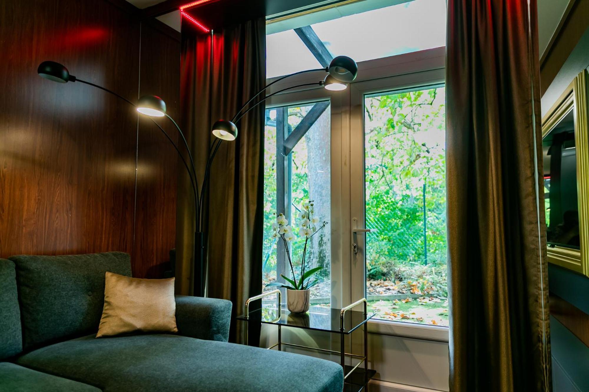 Motel1- A Megfizetheto Luxus! Дунауйварош Экстерьер фото